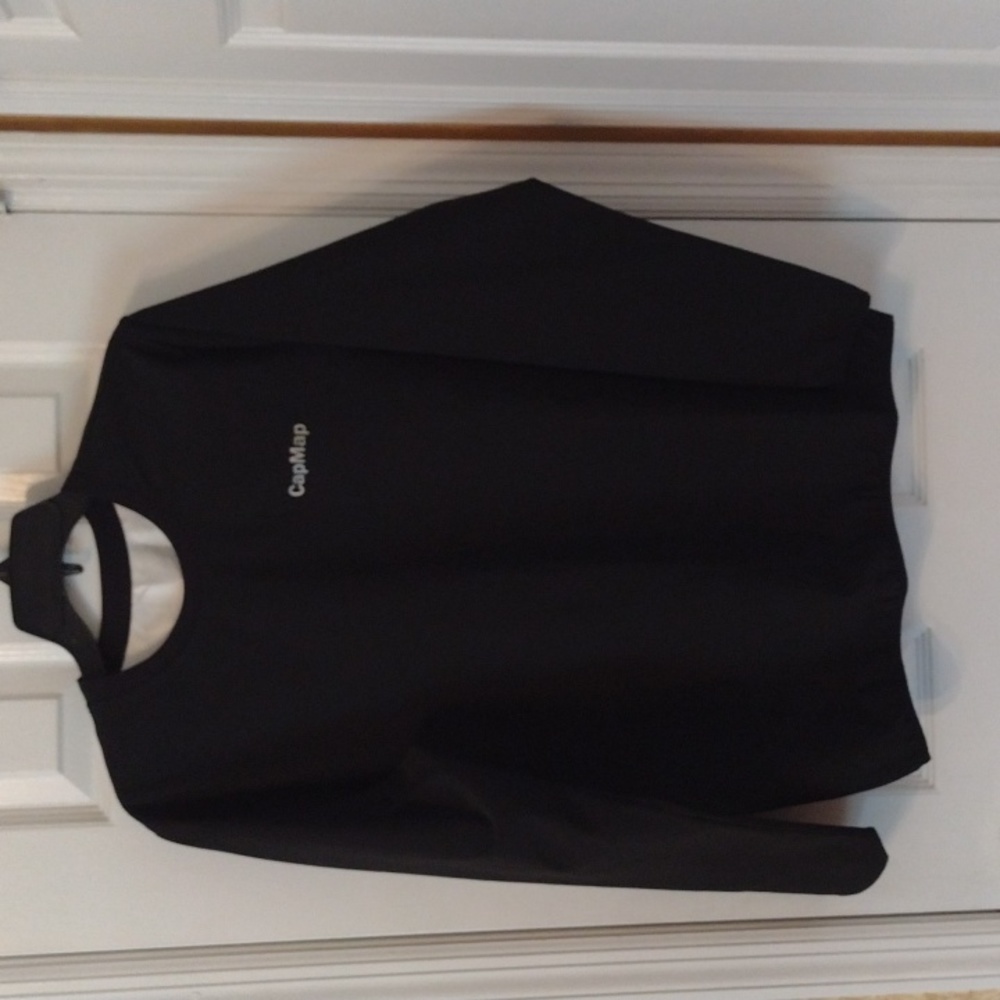 CapMap Women's Sauna Top Size Medium like new